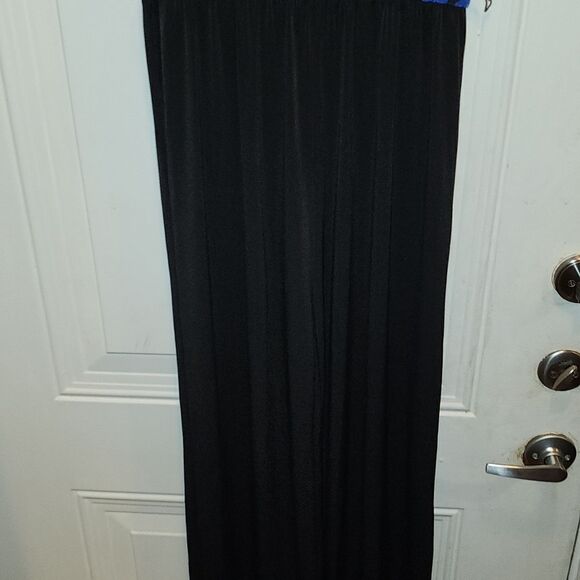 Tiana B jumpsuit   - Picture 3 of 5